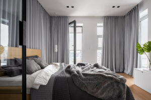 choosing blackout curtains