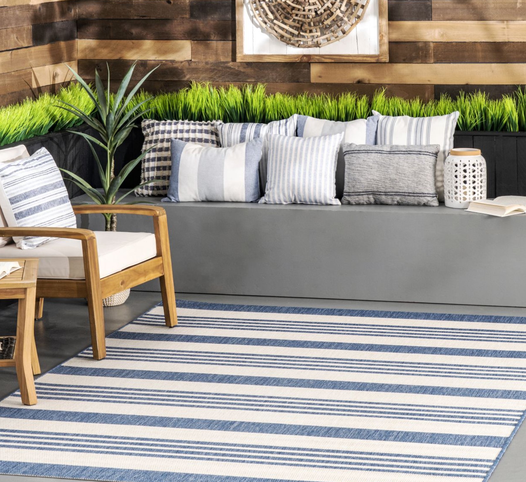 15 Coastal Rugs - Best Rug For Beach House - NISH E-Design