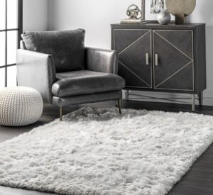 White-Scandinavian-Rug