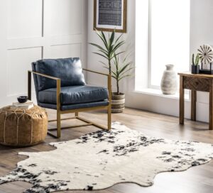 rug-to-with-grey-couch
