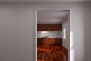what-colors-go-with-mahogany