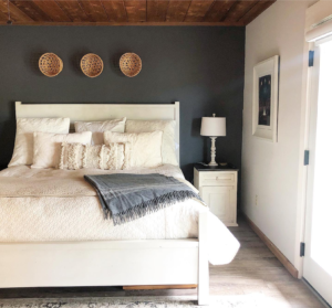 sherwin-williams-peppercorn-color-that-goes-with-gray-flooring