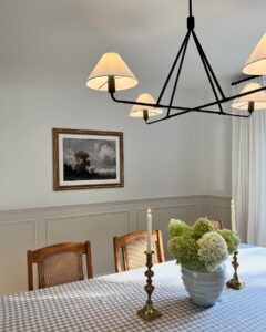 benjamin-moore-SIMPLY-WHITE-dining-room
