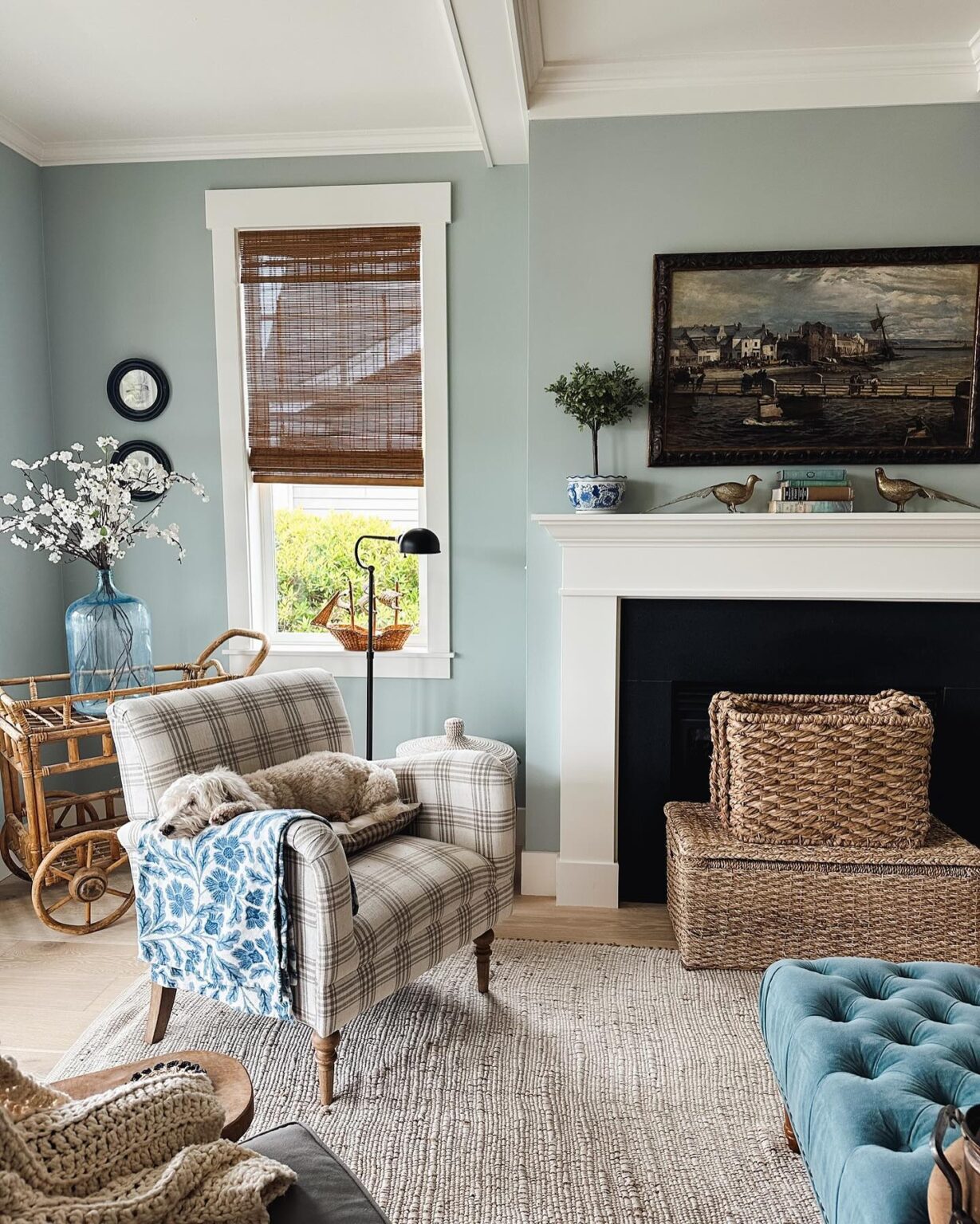 12 BEST Benjamin Moore Coastal Paint Colors - NISH