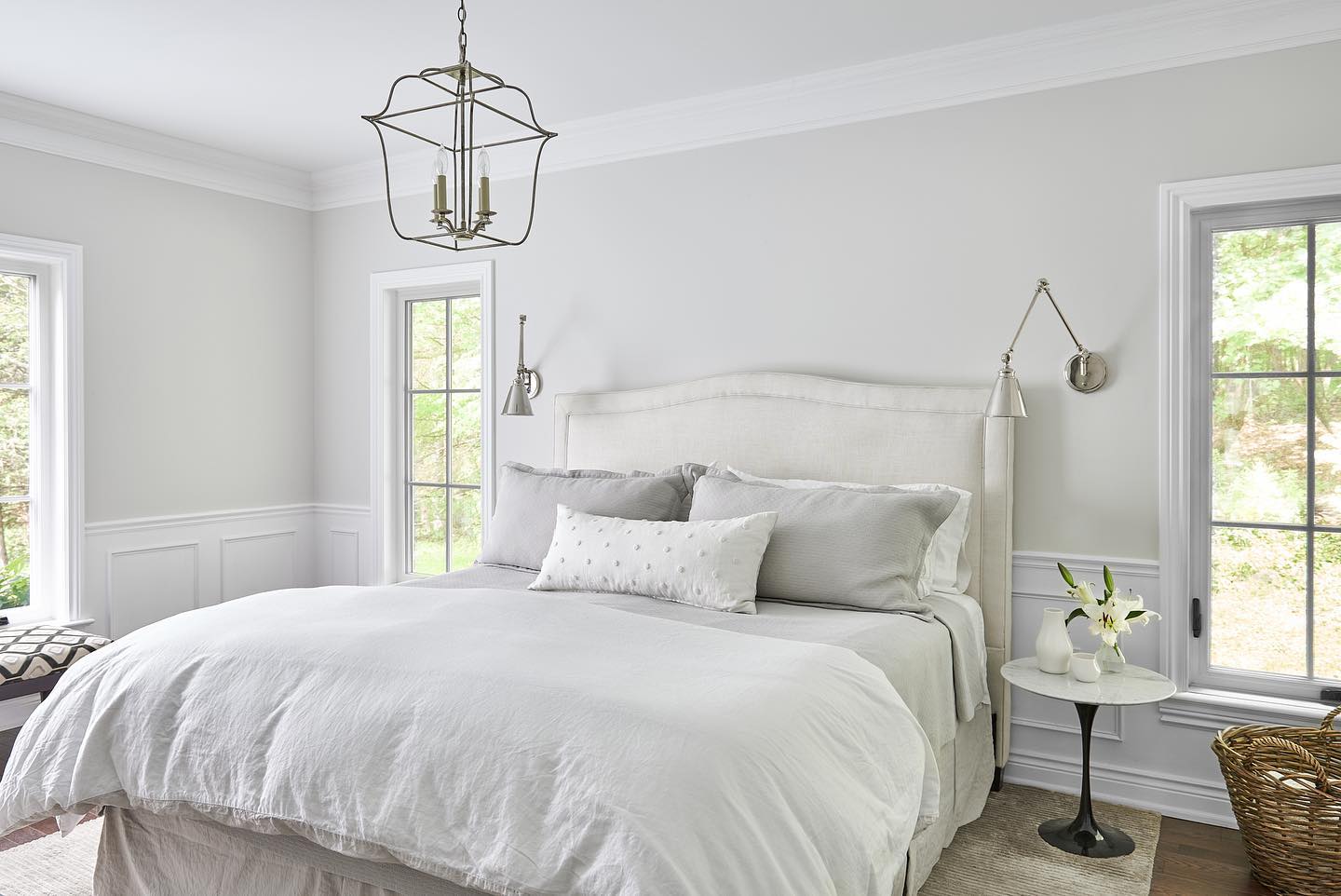 12 BEST Benjamin Moore Paint Colors For a South-Facing Room - NISH