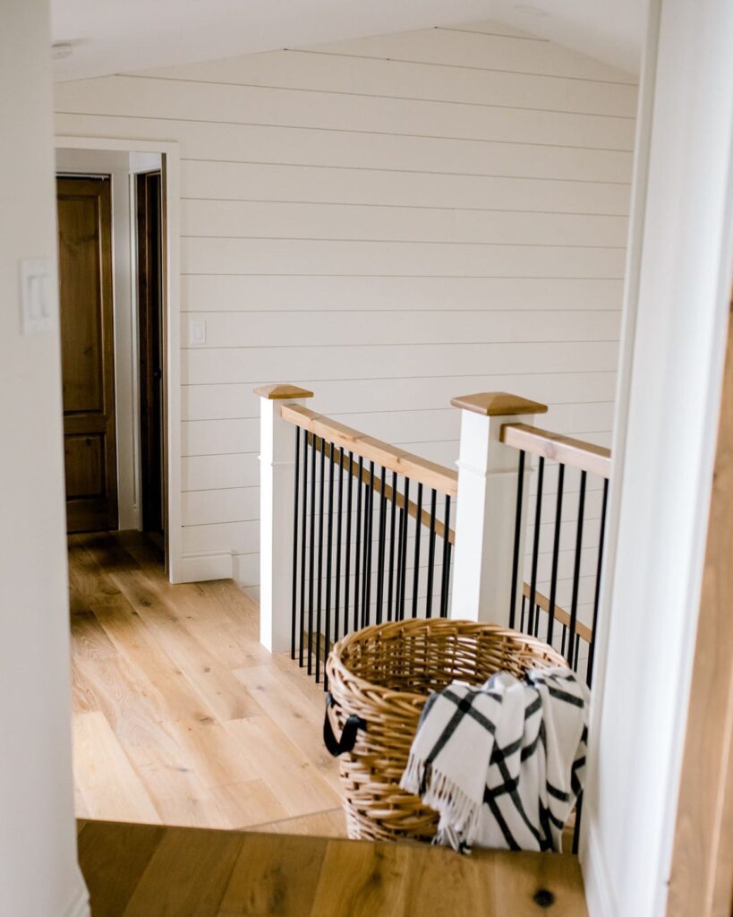 benjamin-moore-soft-chamois