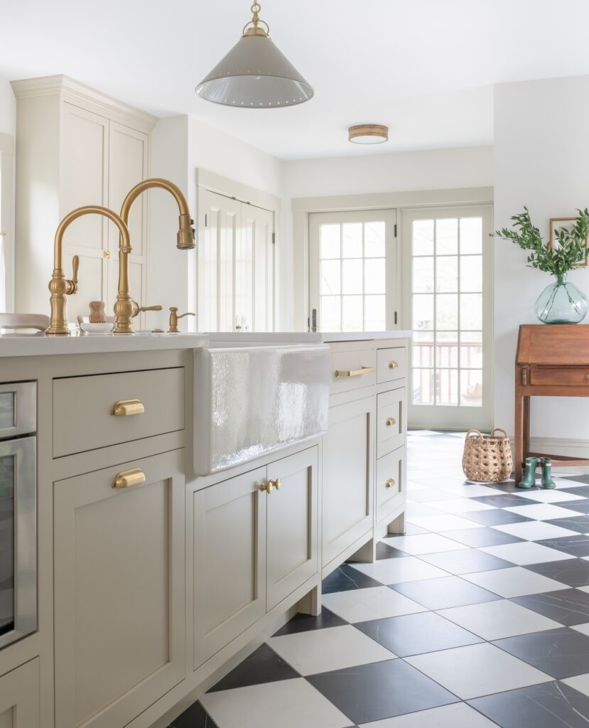 sherwin-williams-agreeable-gray